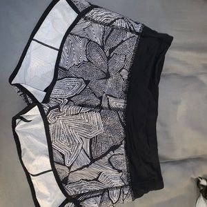 Lululemon Speed Up Shorts 2.5”